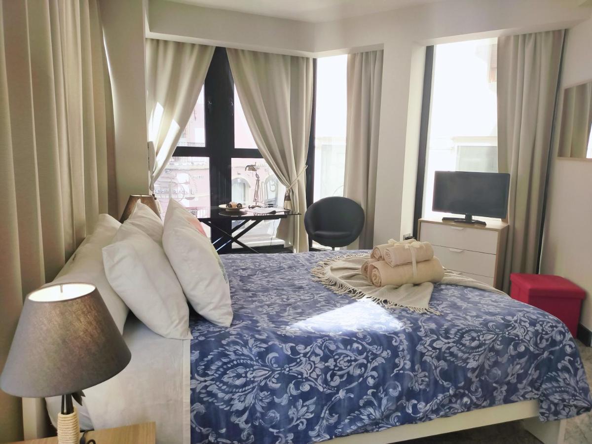 Bohemian & Panoramic -parking Apartment Sevilla
