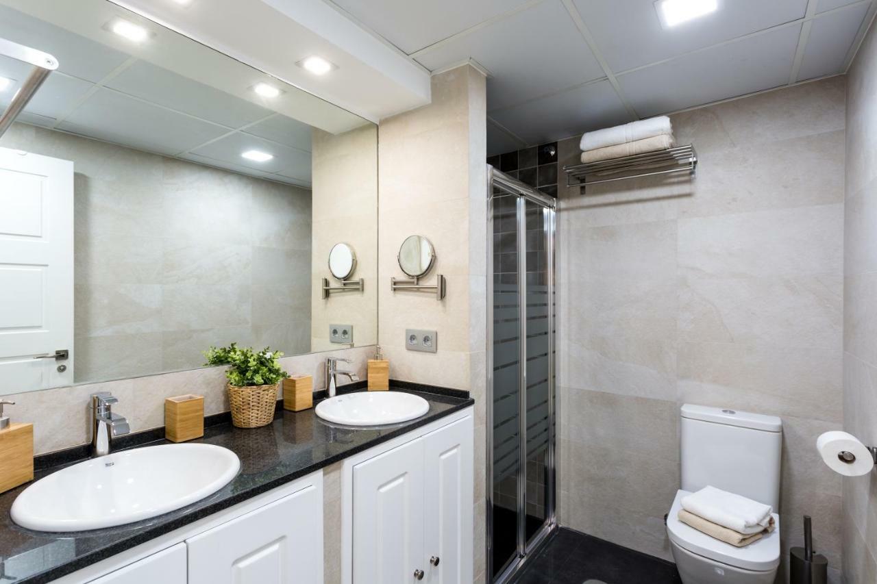 Bohemian & Panoramic -parking Apartment Sevilla